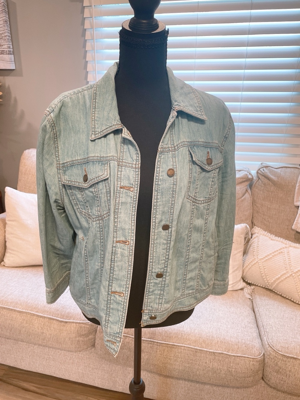 Chaps Denim Jacket Size XL.